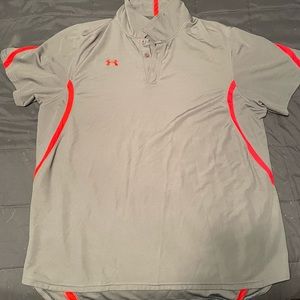 Mens xxl under armour polo shirt sleeve shirt. Gray and red